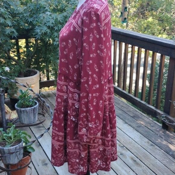 Knox Rose Peasant Dress - Picture 4 of 10